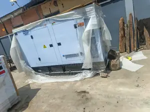 Perkins 200kva Soundproof Engine Generator
