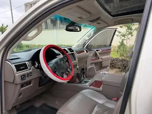 Lexus GX 2013 Gold