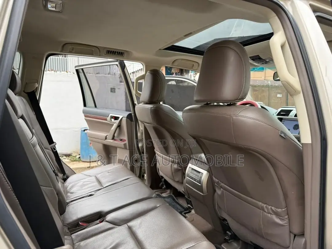 Lexus GX 2013 Gold