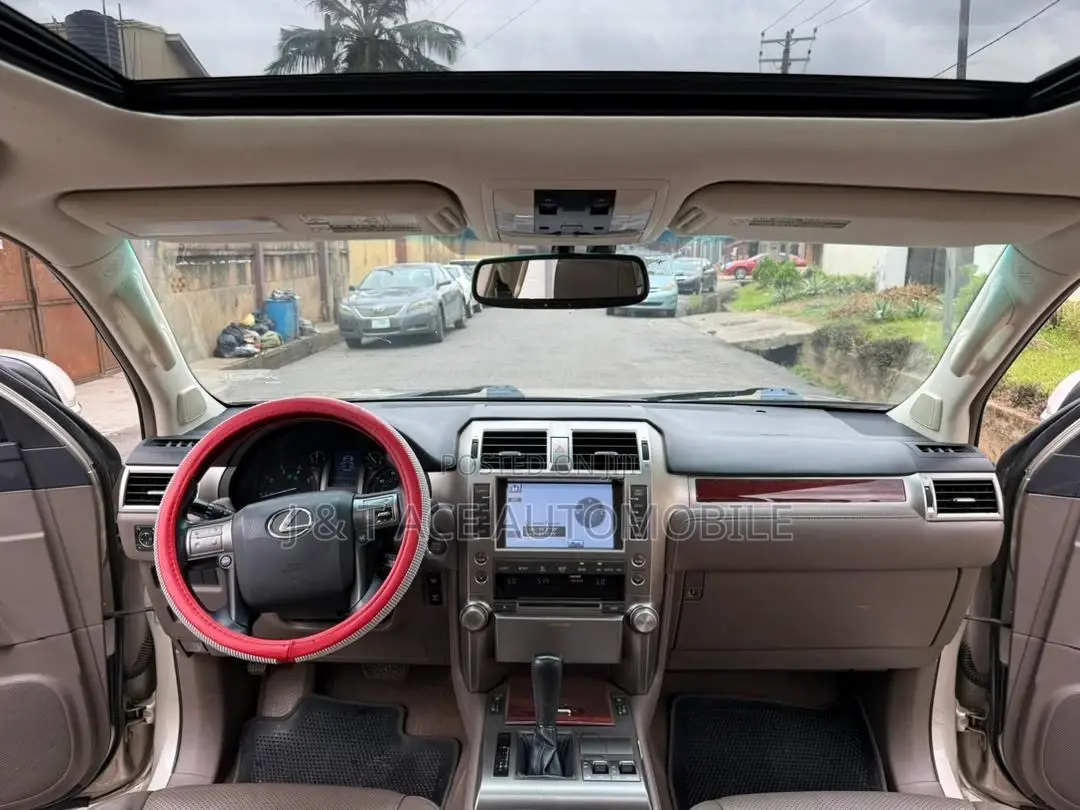 Lexus GX 2013 Gold