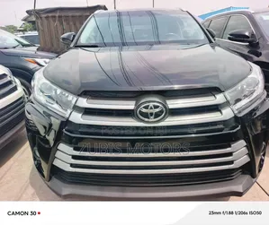 Toyota Highlander Limited Platinum 4dr SUV AWD (3.5L 6cyl 6A) 2015
