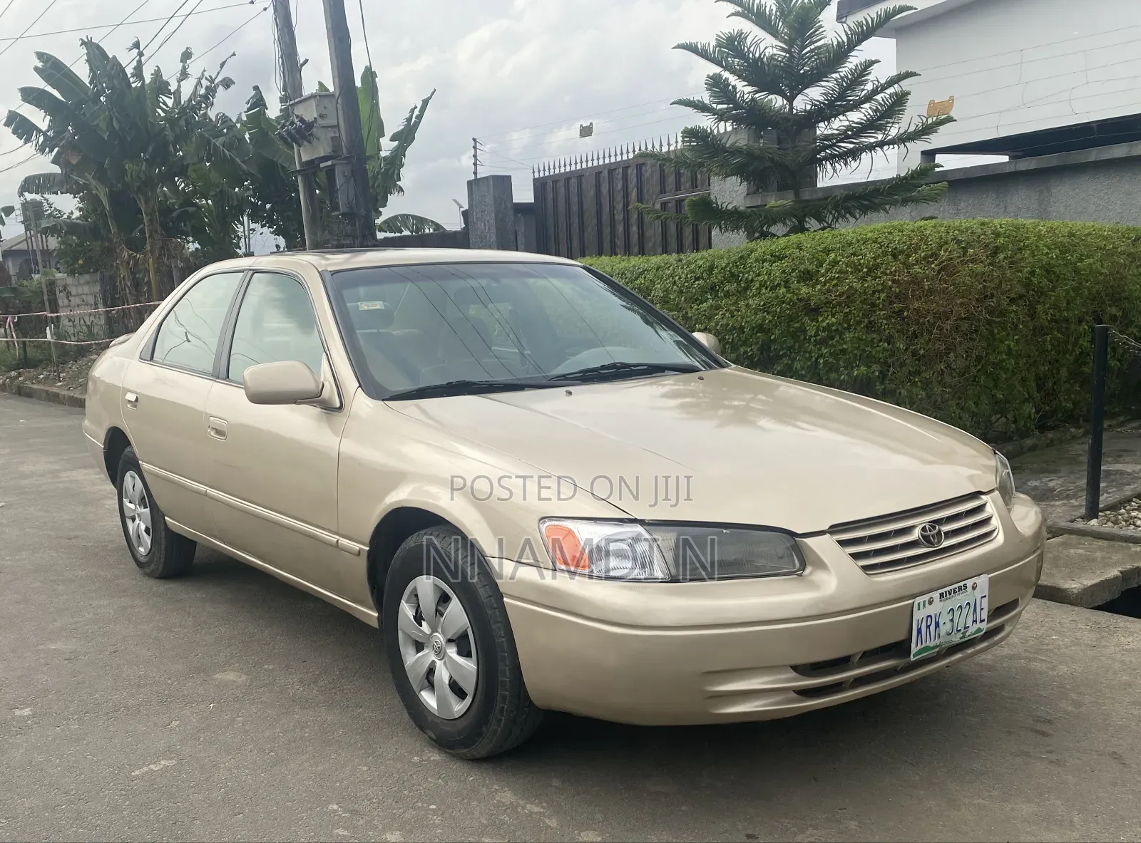 2000 Toyota Camry
