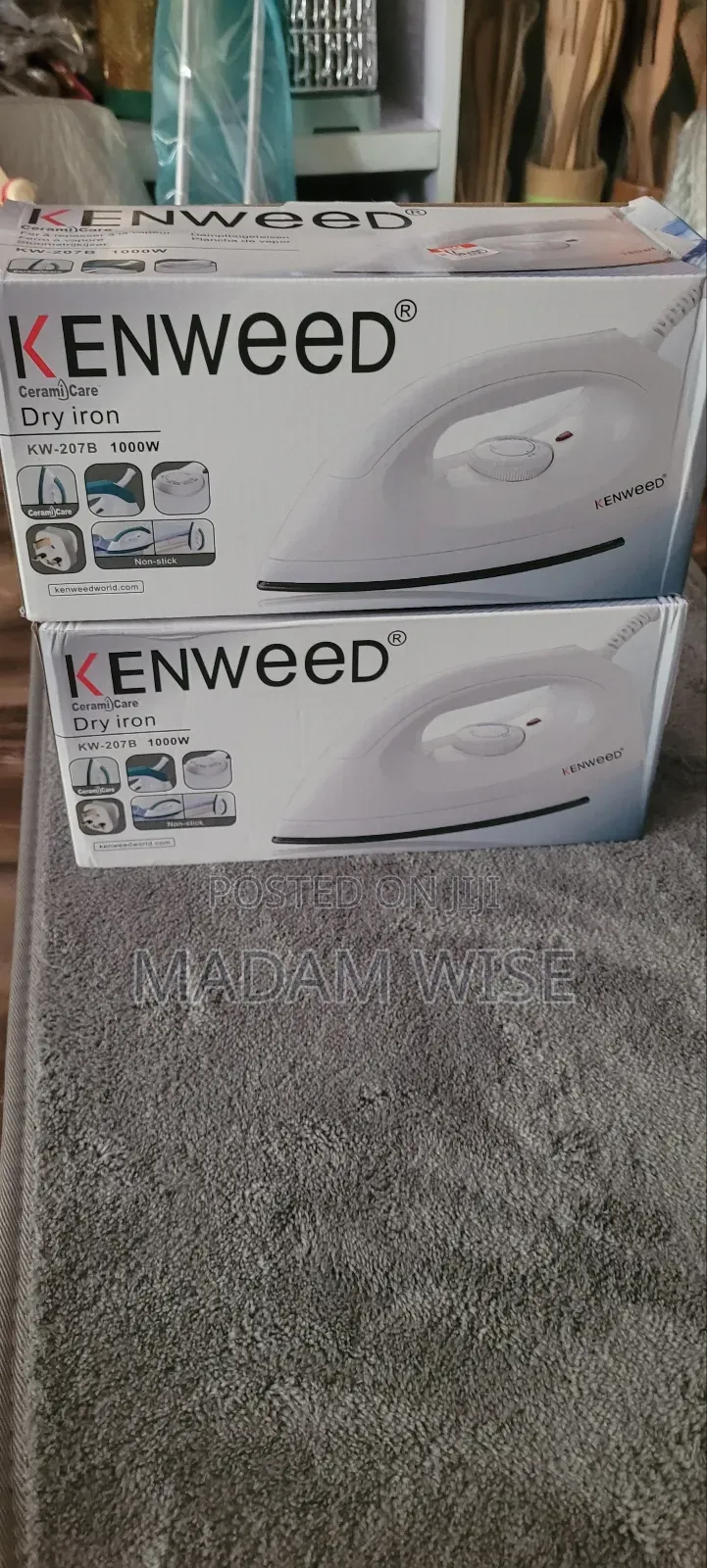 Electric Iron. Dry Iron. (Non-Stick)
