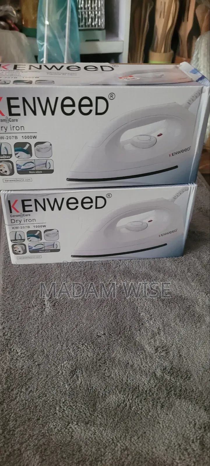 Electric Iron. Dry Iron. (Non-Stick)