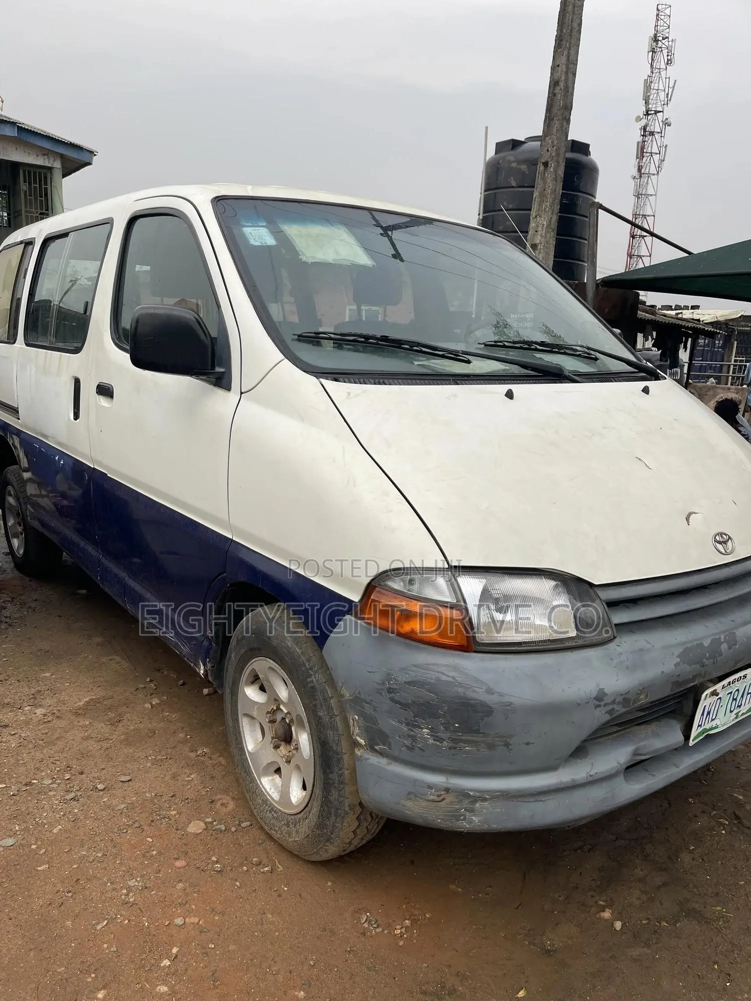 Toyota HiAce 2005 White