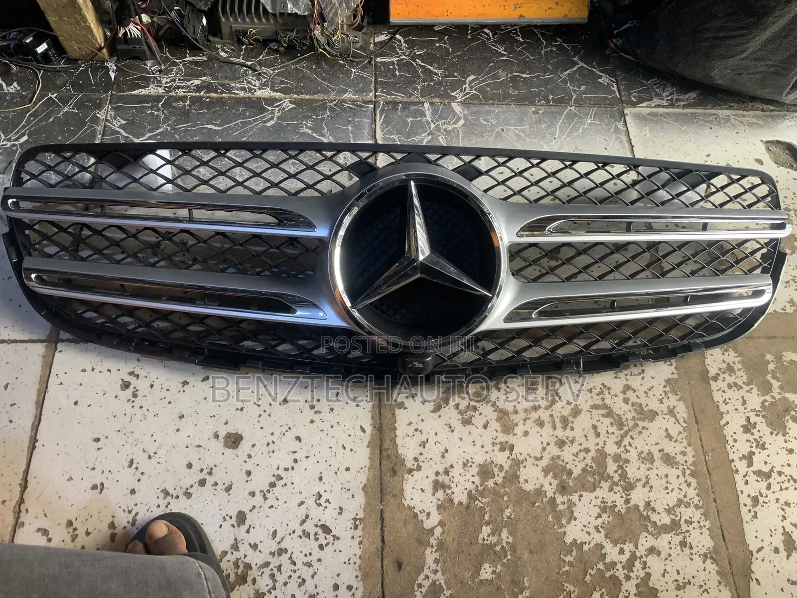 GLC 2015 Front Grill