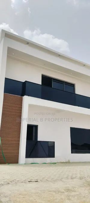 3bdrm Bungalow in Emerald Estate, Ogombo for sale