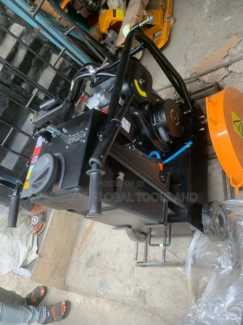 Diesel Asphalt Cutting Machine