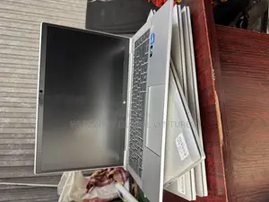 Laptop HP EliteBook 840 G8 8GB Intel Core i5 SSD 256GB