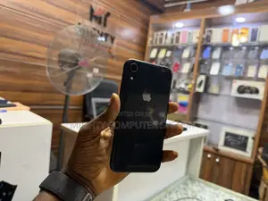 Apple iPhone XR 64 GB Black