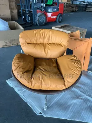 Single Seater Cushioned Sofa Chair