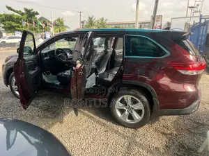 Toyota Highlander Limited 2019 Red