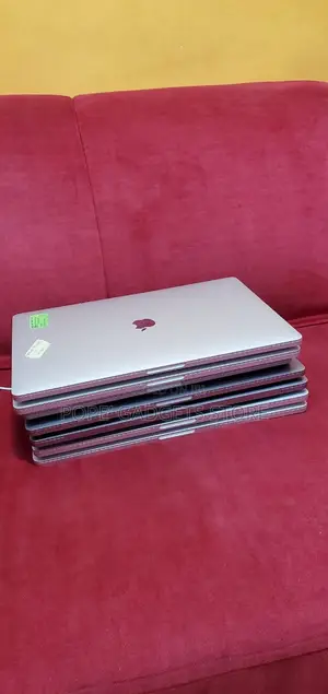 New Laptop Apple MacBook Pro 2019 16GB Intel Core i7 SSD 512GB