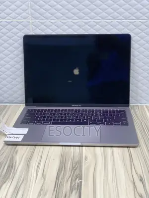 Laptop Apple MacBook Pro 2017 16GB Intel Core i7 SSD 512GB