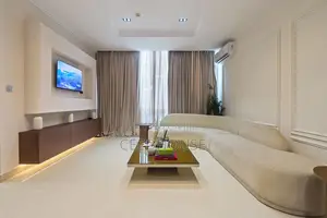 Luxurious 2 Bedroom Apartment With Swimming Pool and Gym