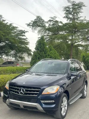 Mercedes-Benz M Class ML 350 BlueTEC 4Matic 2012 Blue