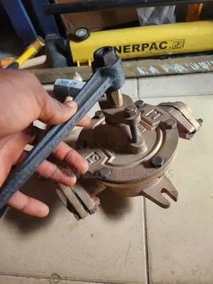 Bronze Hand Pump