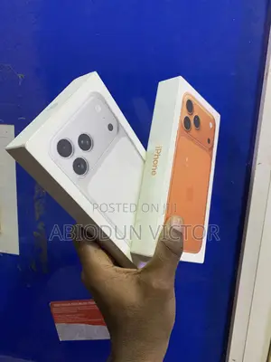 New Apple iPhone 17 Pro Max 256 GB Gold