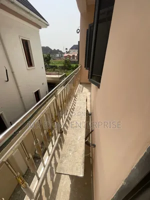 3bdrm Apartment in Green Estate for rent