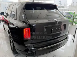 New Rolls-Royce Cullinan 2025 Black