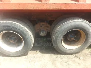 Tokunbo 24valve R Model Mack 10 Tyres Dump Truck Dm 700 Superb Engine