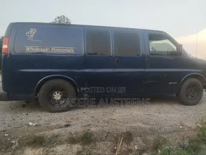 Chevrolet Shcool Bus 2004 Blue