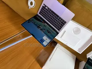 Laptop Apple MacBook Air 2025 M4 1GB Apple M4 SSD 500GB