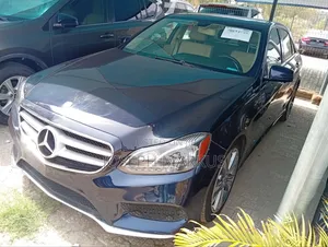 Mercedes-Benz E350 2014 Blue