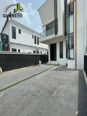 4bdrm Duplex in Ikota for rent