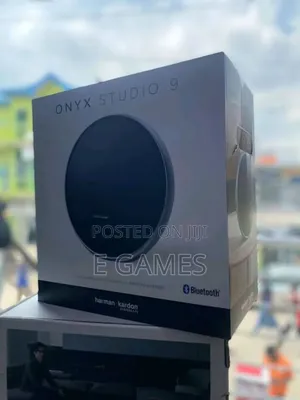 Onyx Studio 9