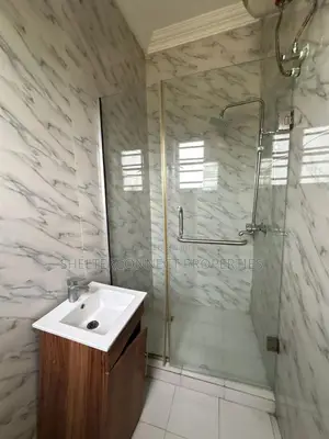 4bdrm Townhouse / Terrace in Lekki for rent