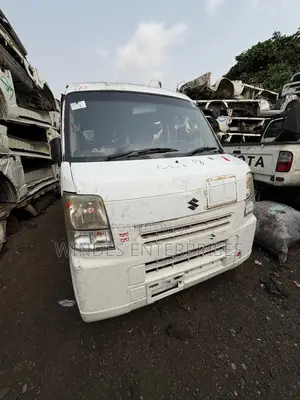 Suzuki Every 2012 White