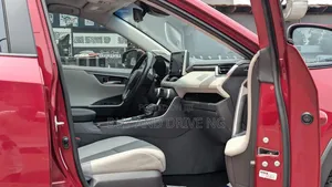 Toyota RAV4 Limited AWD 2019 Red