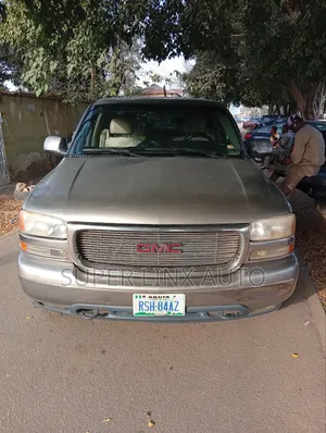 GMC Yukon 2001 Gold