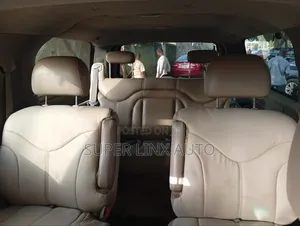 GMC Yukon 2001 Gold