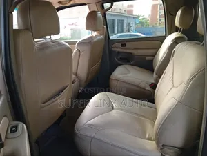 GMC Yukon 2001 Gold
