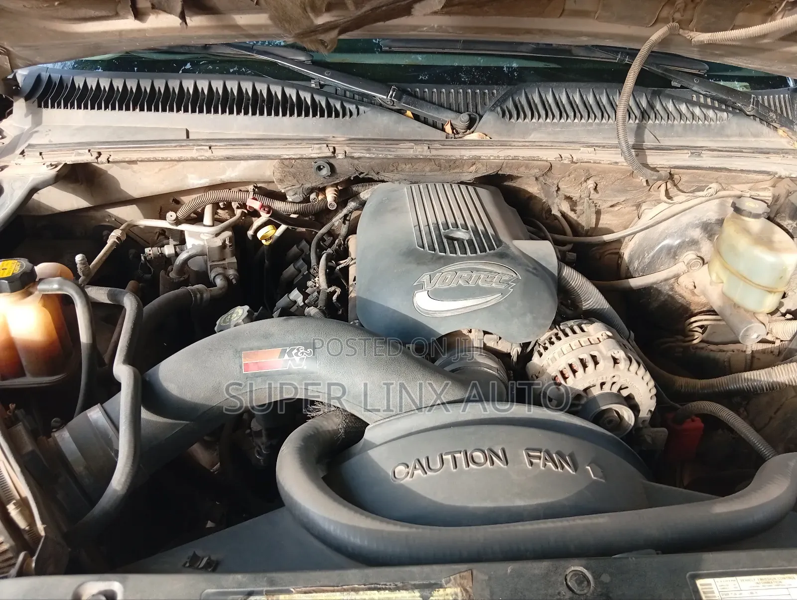 GMC Yukon 2001 Gold