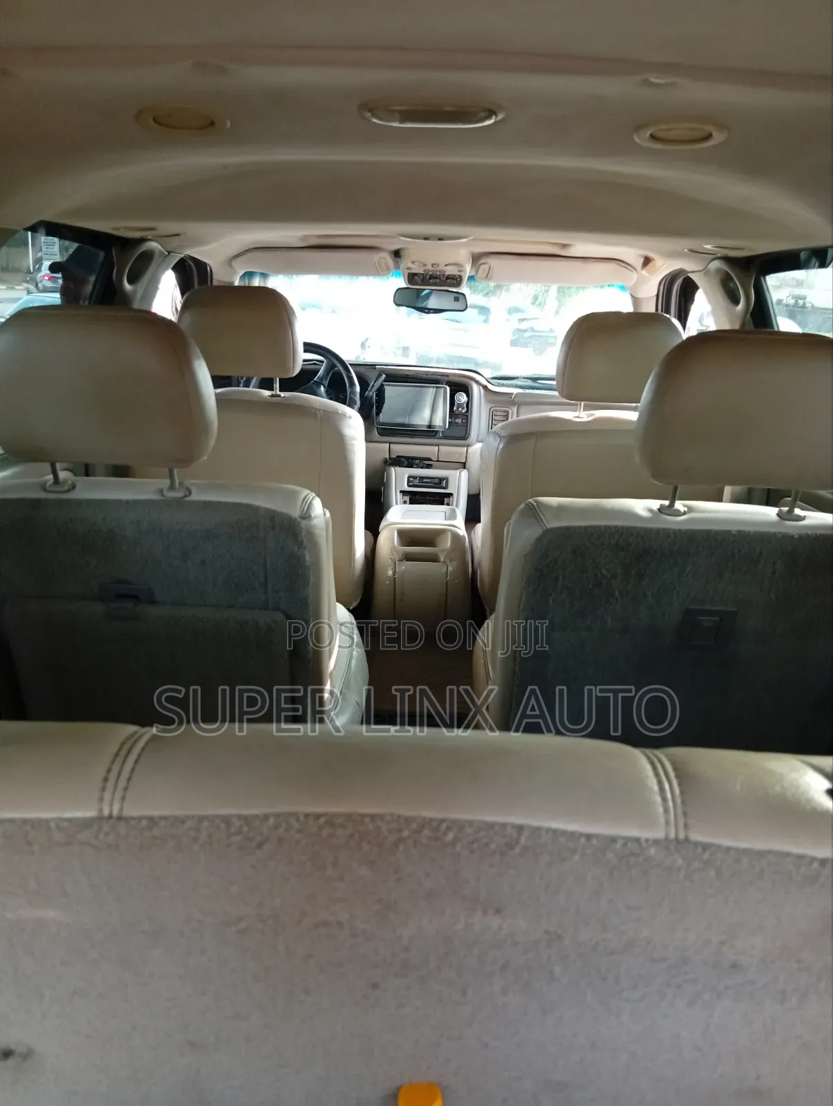 GMC Yukon 2001 Gold