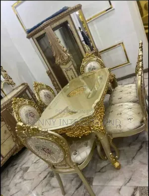 Royal Dinning Table