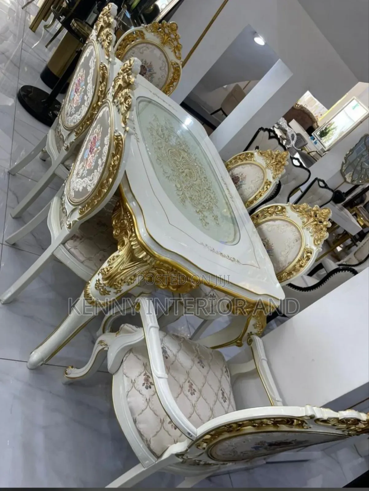 Royal Dinning Table