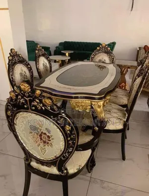 Royal Dinning Table