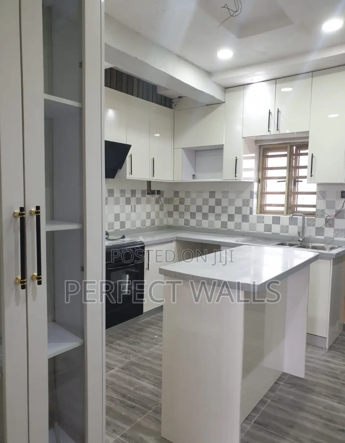 Kitchen Cabinet