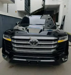 Toyota Land Cruiser 2023 Black