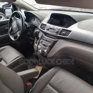 Honda Odyssey 2012 Silver