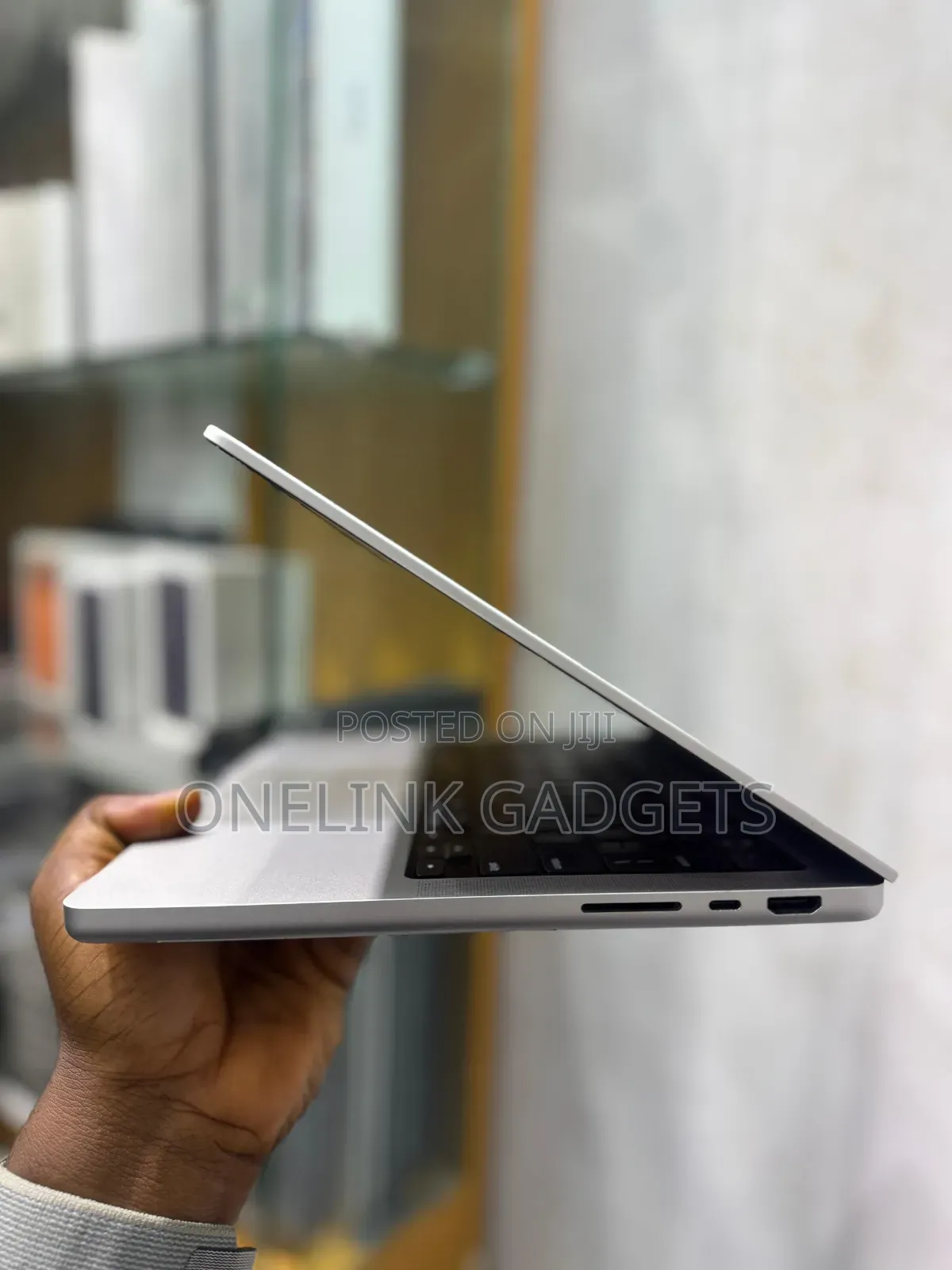 Laptop Apple MacBook Pro M1 16GB Apple M1 Pro SSD 512GB