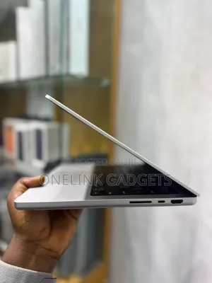 Laptop Apple MacBook Pro M1 16GB Apple M1 Pro SSD 512GB