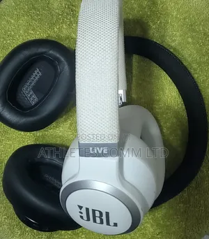 JBL Live 660nc