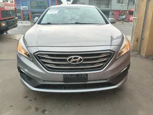 Hyundai Sonata Sport 2.0T Sedan FWD (2.0L 4cyl 6A) 2016 Silver