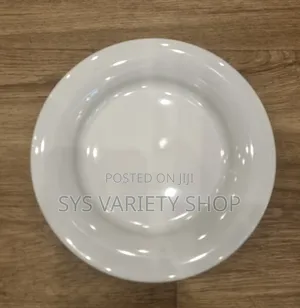 7 PCS of White Yong Plates