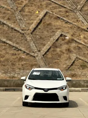 Toyota Corolla LE 4dr Sedan (1.8L 4cyl CVT) 2016 White